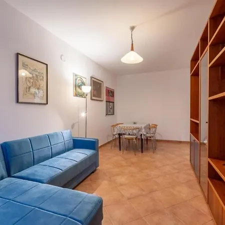 Happy House Apartment
